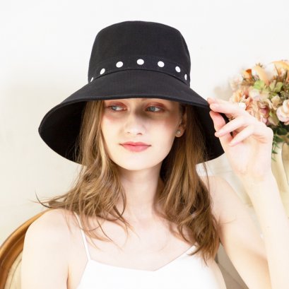 Madame Derby Dotti (copy)